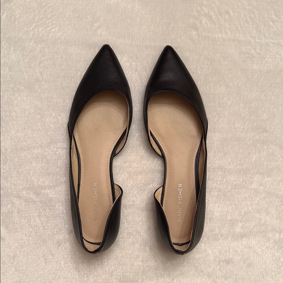 Marc Fisher Black Pointed Flats, 7.5 - Picture 2 of 10